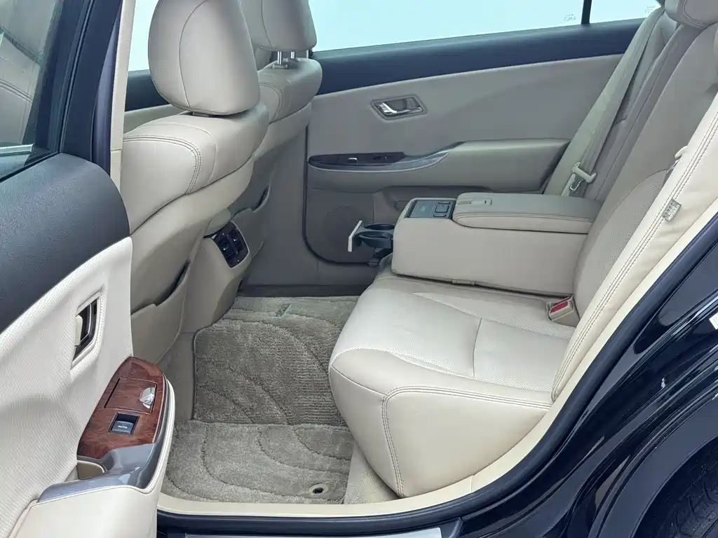 Toyota Crown 2012 — фото 15