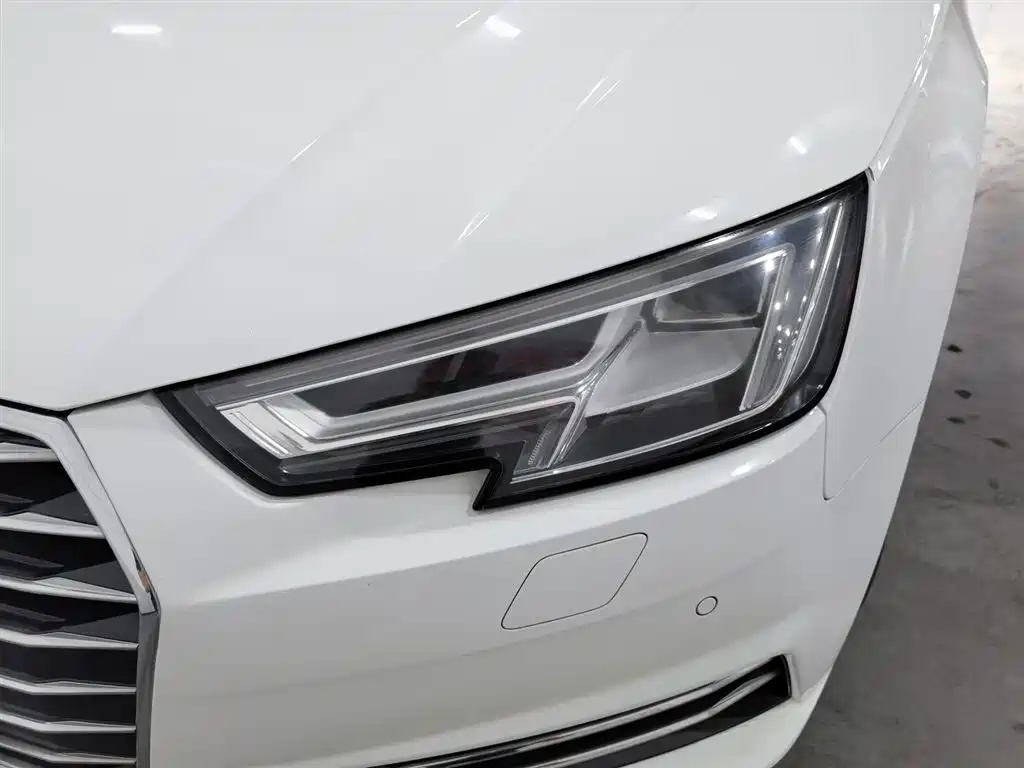 Audi A4L 2017 — фото 7