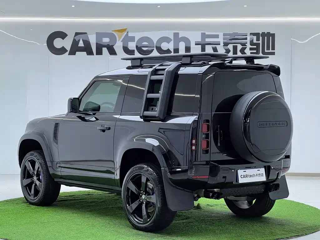 Land Rover Defender 2023 — фото 2