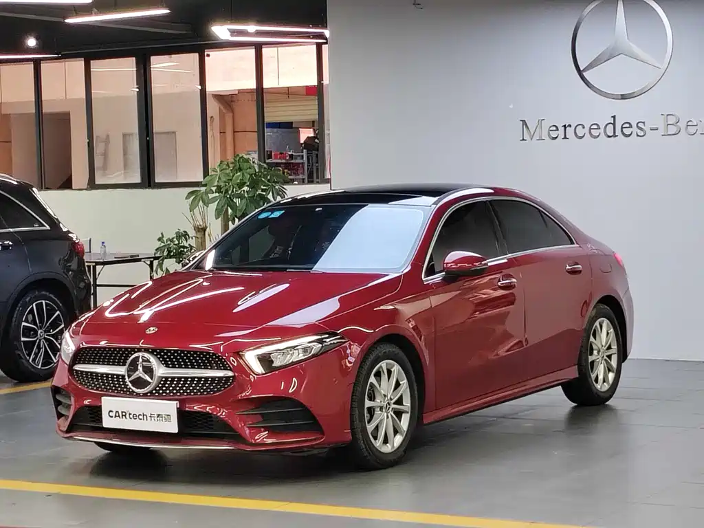 Mercedes-Benz A-Class 2020 — фото 1