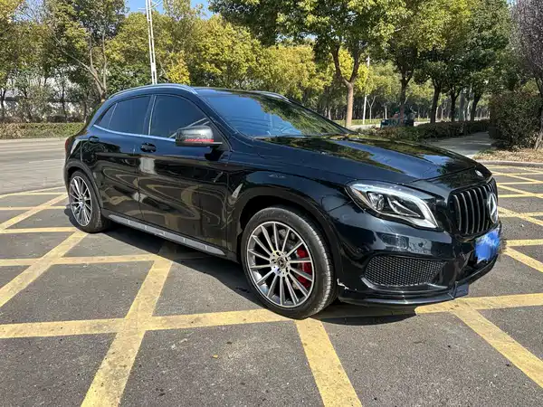 Mercedes-Benz GLA AMG 2015