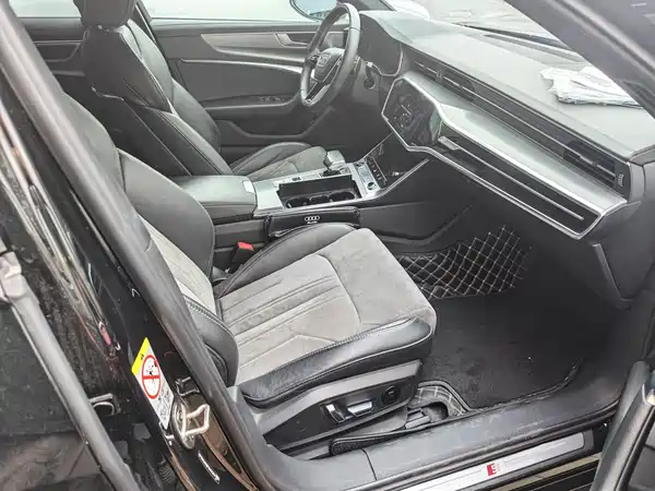 Audi A6L 2023