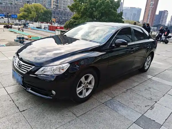 Toyota Reiz 2012