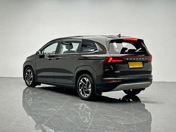 Hyundai Custin 2024