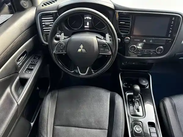Mitsubishi Outlander 2019