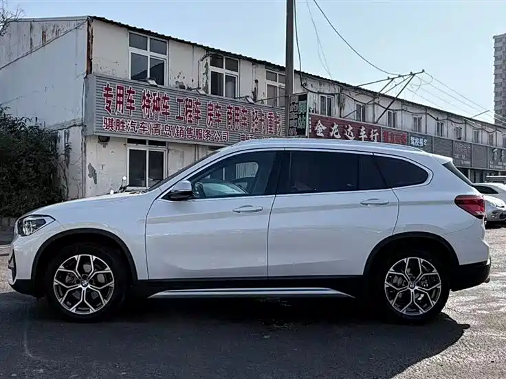 BMW X1 2022 — фото 4