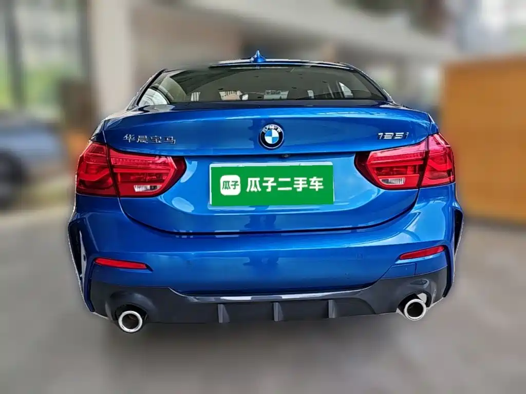 BMW 1 Series 2020 — фото 10
