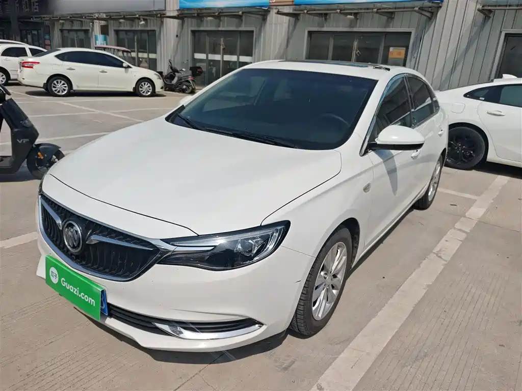 Buick Excelle 2022 — фото 1