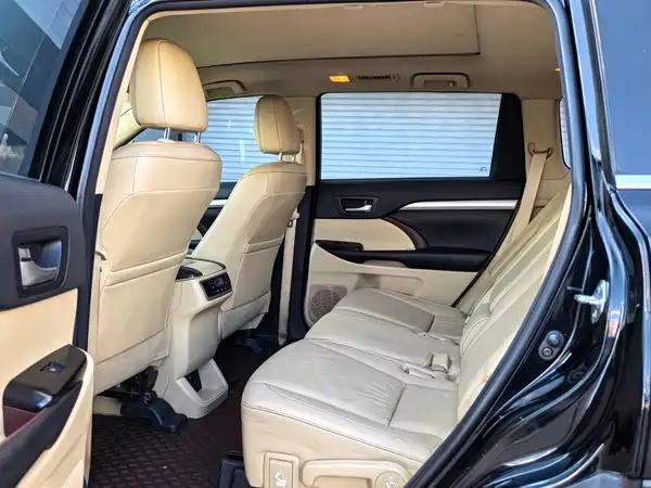 Toyota Highlander 2015