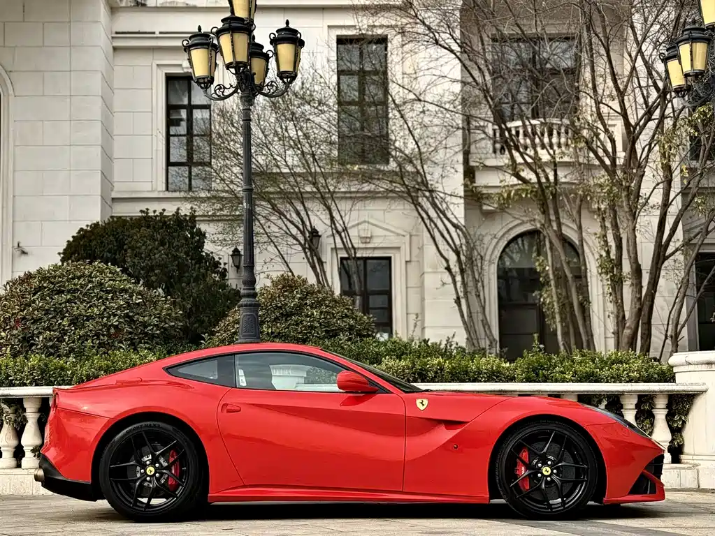 Ferrari F12berlinetta 2015 — фото 4