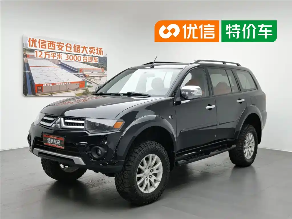 Mitsubishi Pajero Sport 2014