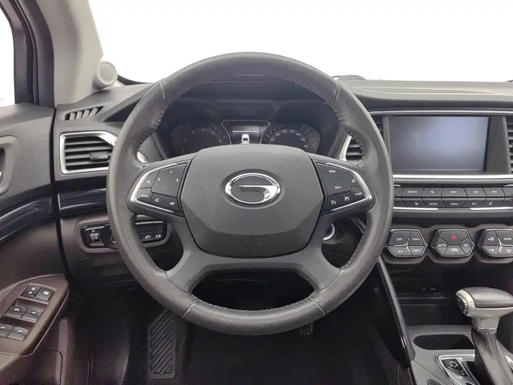GAC Trumpchi GS4 2016 — фото 11
