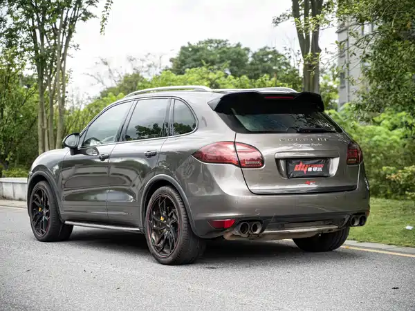 Porsche Cayenne 2014