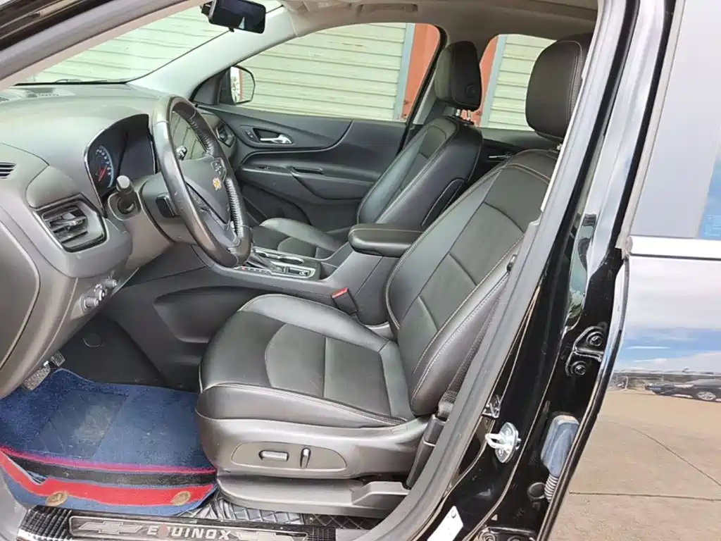 Chevrolet Equinox 2023 — фото 15