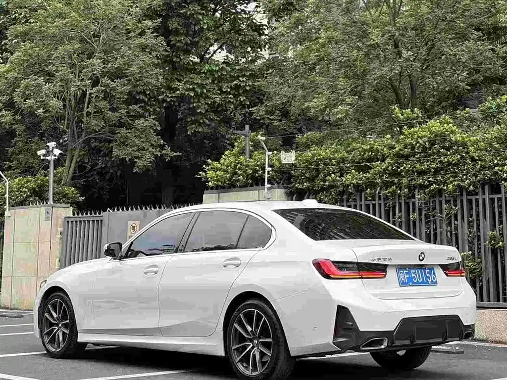 BMW 3 Series 2023