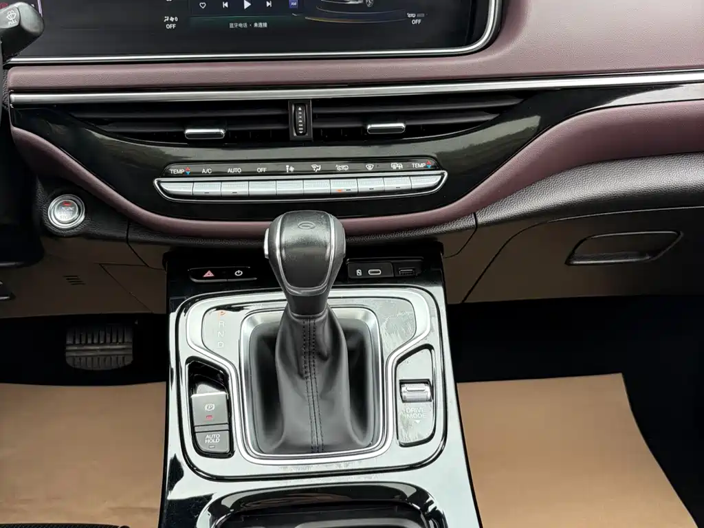 GAC Motor Trumpchi M6 2024 — фото 9