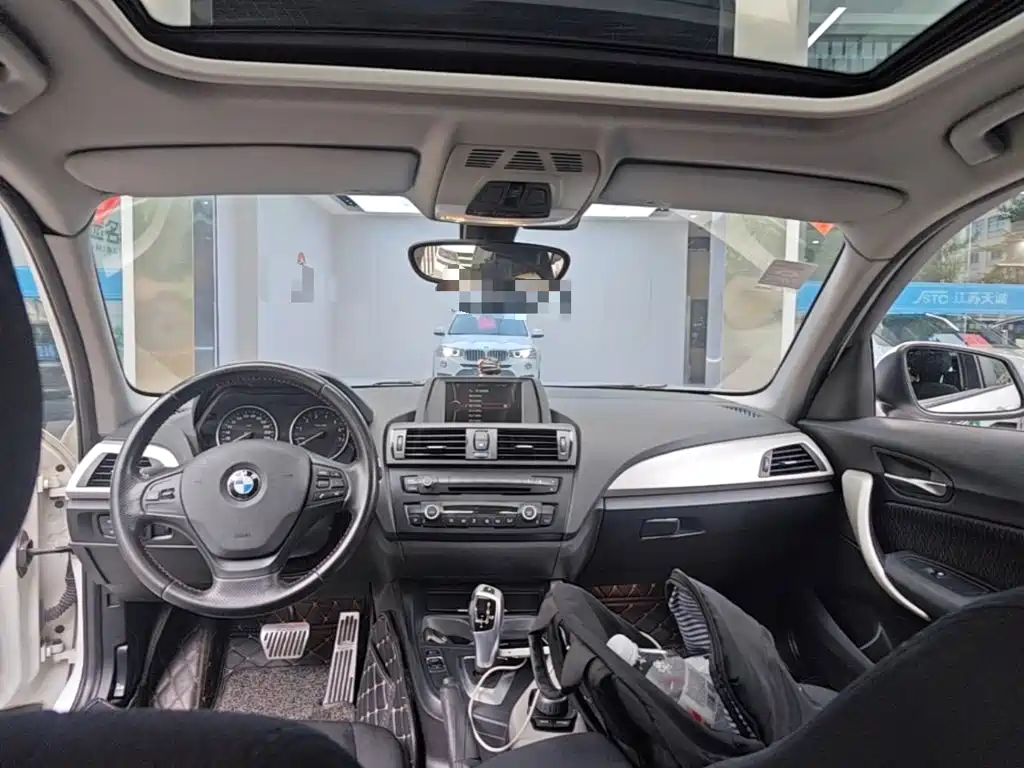 BMW 1 Series 2014 — фото 18