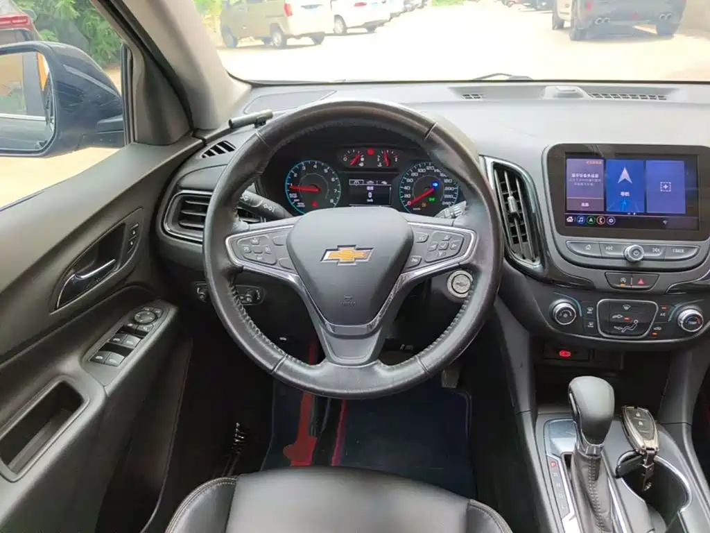 Chevrolet Equinox 2023 — фото 11