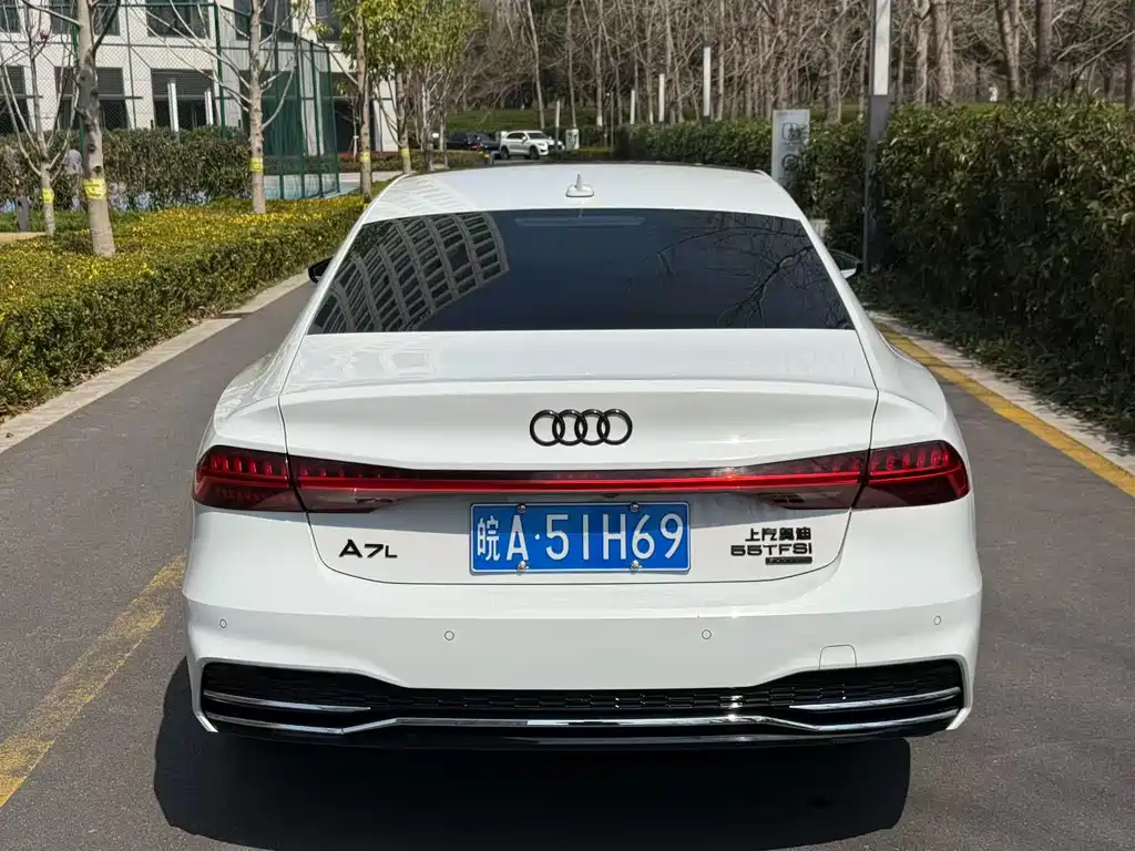 Audi A7L 2023 — фото 4