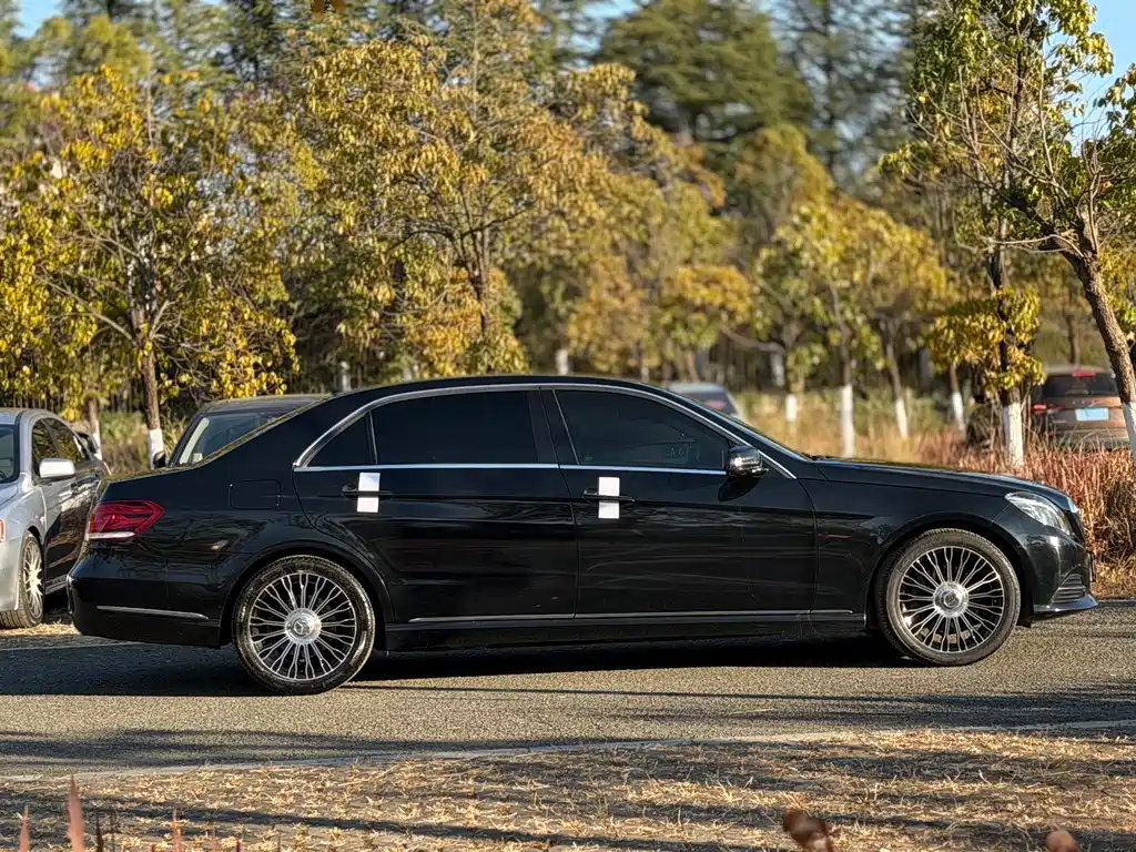 Mercedes-Benz E-Class 2015 — фото 8