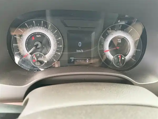 Roewe 950 2015