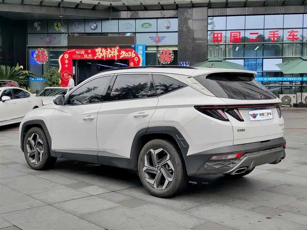 Hyundai Tucson 2022 — фото 4
