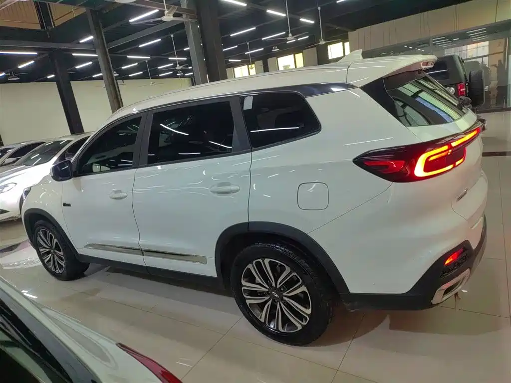 Chery Tiggo 8 2020 — фото 21