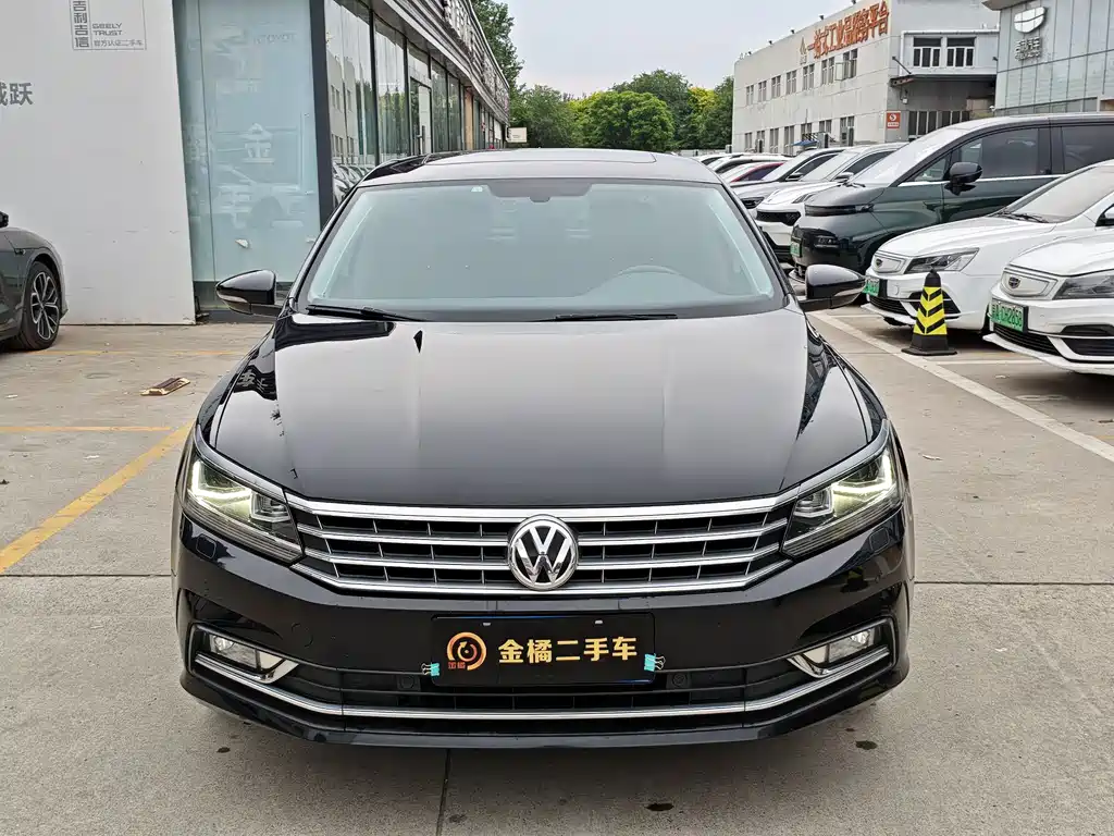 Volkswagen Passat 2018 — фото 6