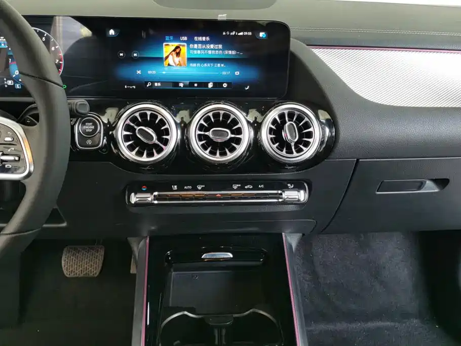 Mercedes-Benz GLA 2023 — фото 13