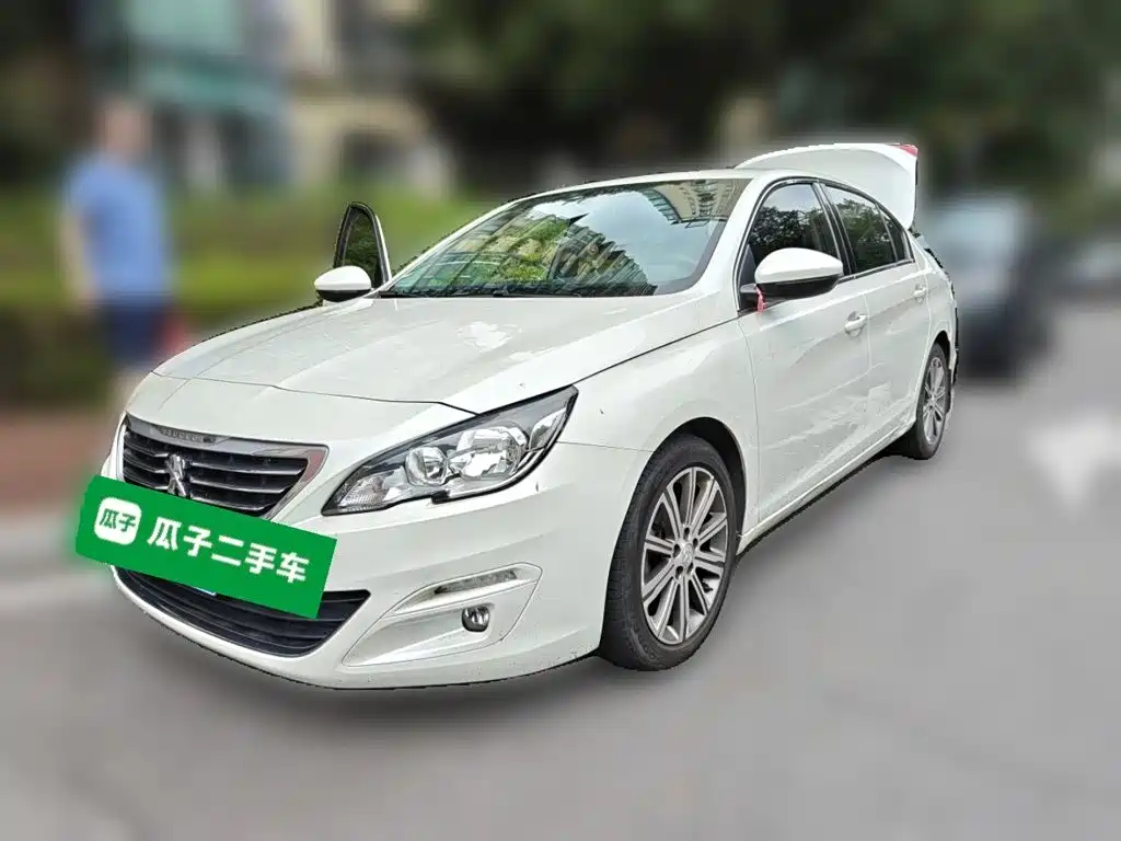 Peugeot 408 2015