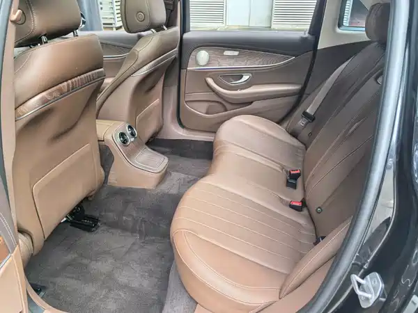 Mercedes-Benz E-Class 2021