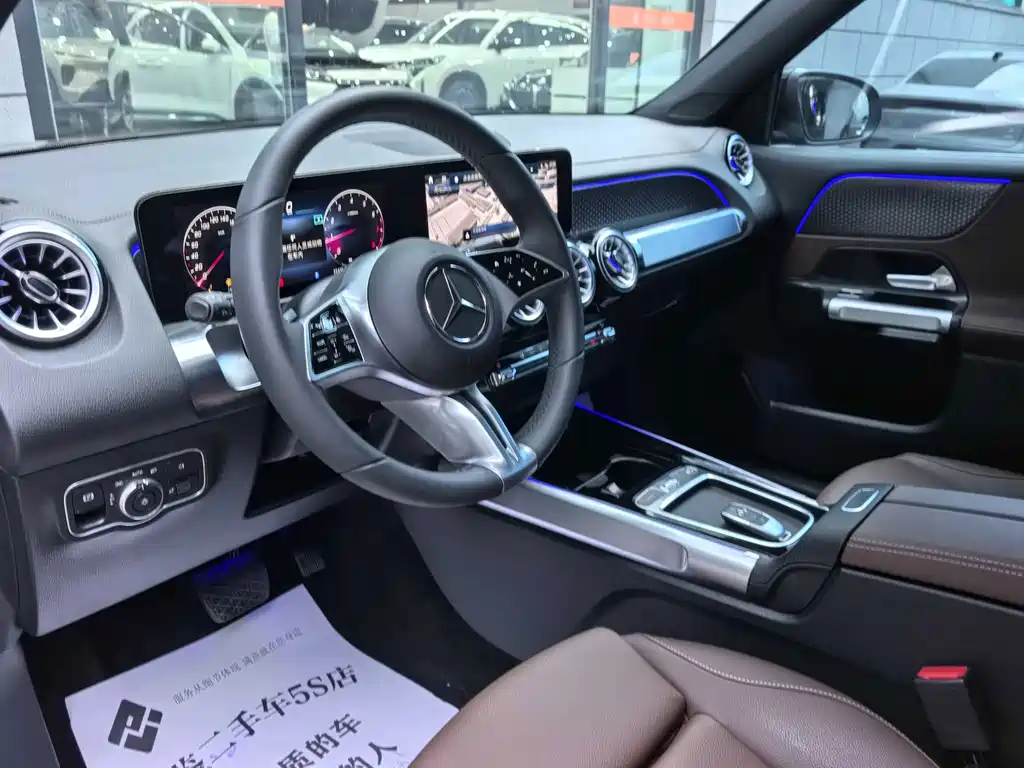 Mercedes-Benz GLB 2025 — фото 10