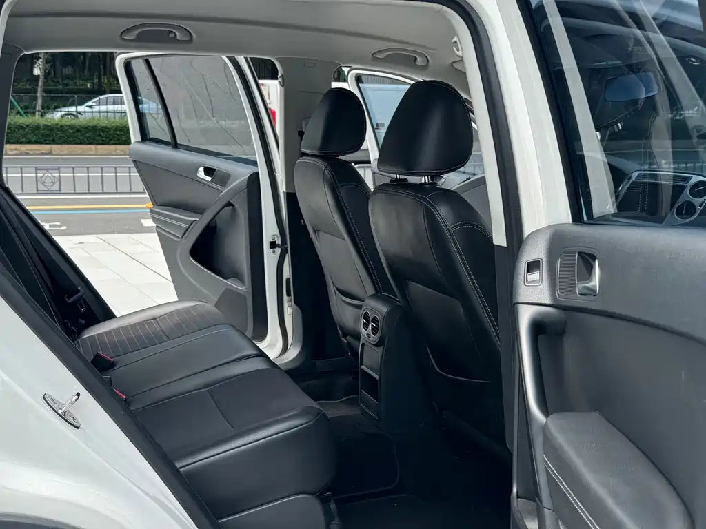 Volkswagen Tiguan 2018 — фото 21