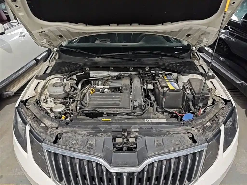 Skoda Octavia 2020 — фото 20
