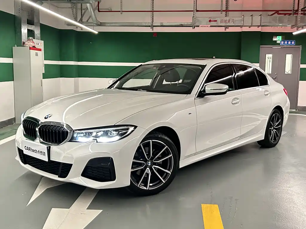 BMW 3 Series 2022 — фото 13