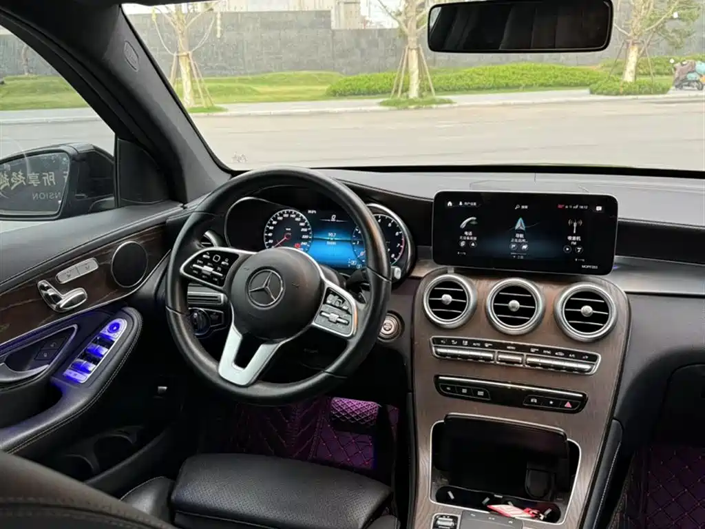 Mercedes-Benz GLC 2020 — фото 11