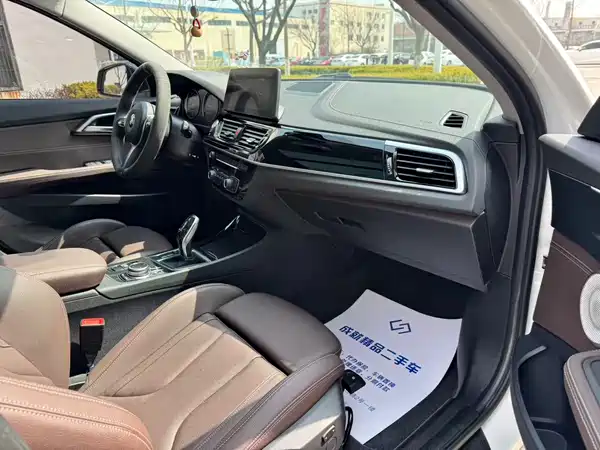 BMW 1 Series 2023