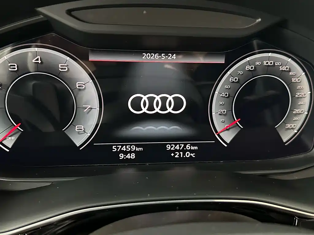 Audi Q7 2021 — фото 18