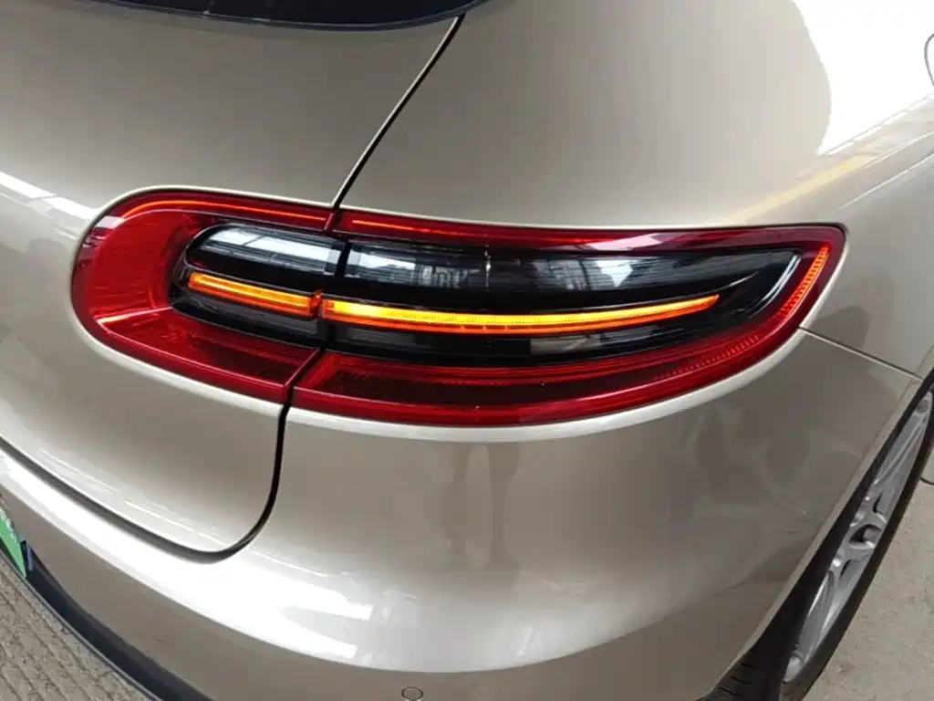 Porsche Macan 2016 — фото 8