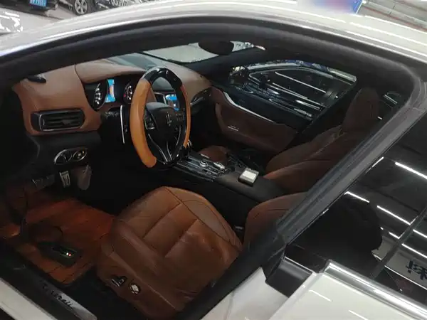 Maserati Levante 2016