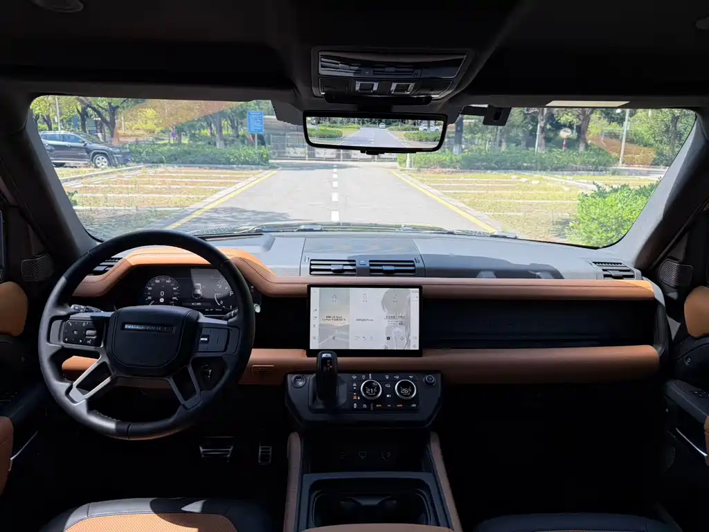 Land Rover Defender 2022 — фото 9