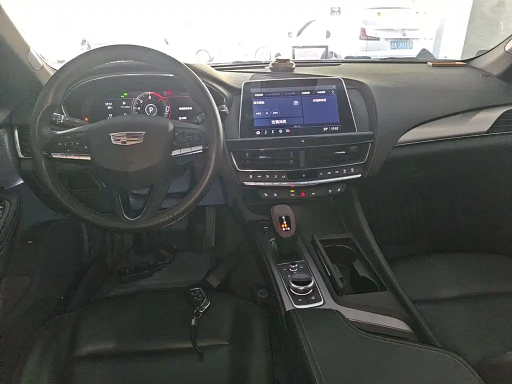 Cadillac CT5 2023 — фото 10