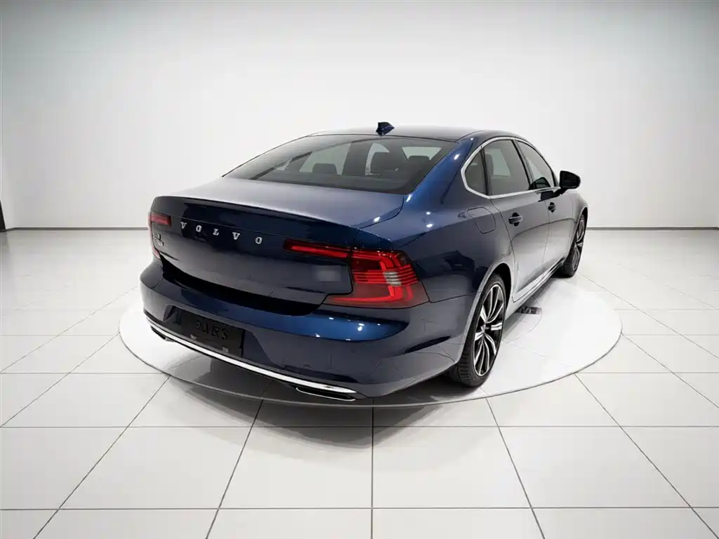 Volvo S90 2025 — фото 12