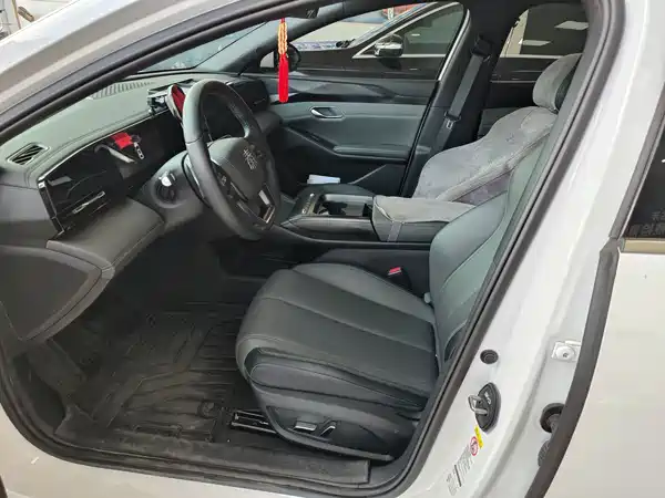 BYD Qin L 2025