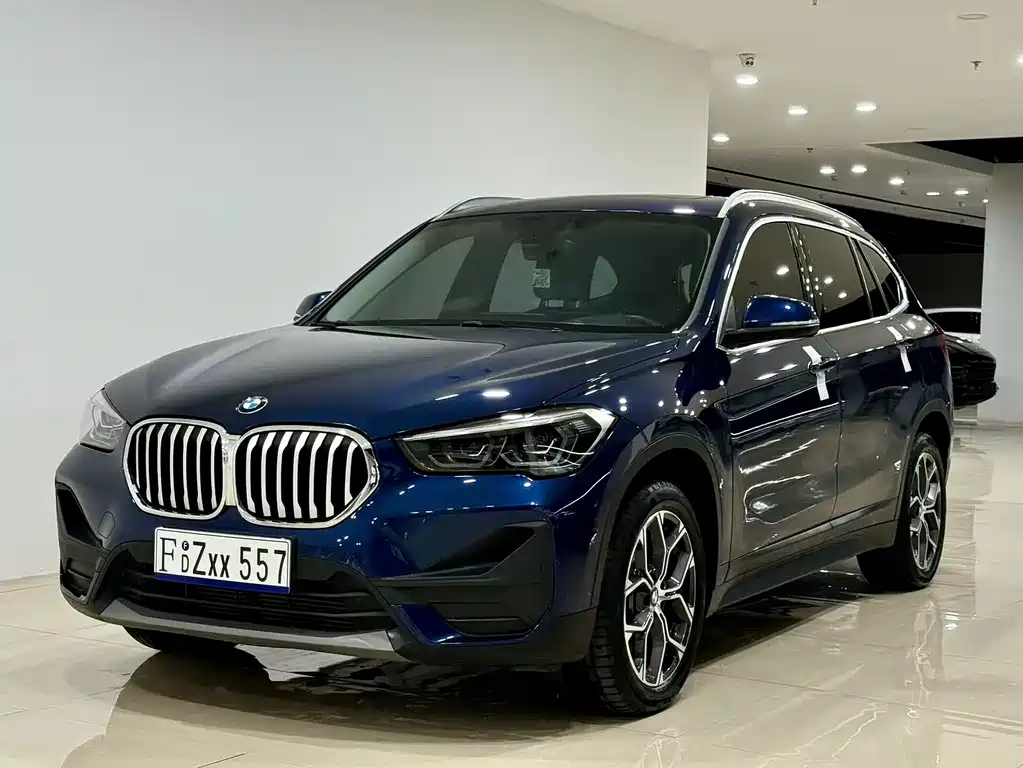 BMW X1 2020 — фото 1
