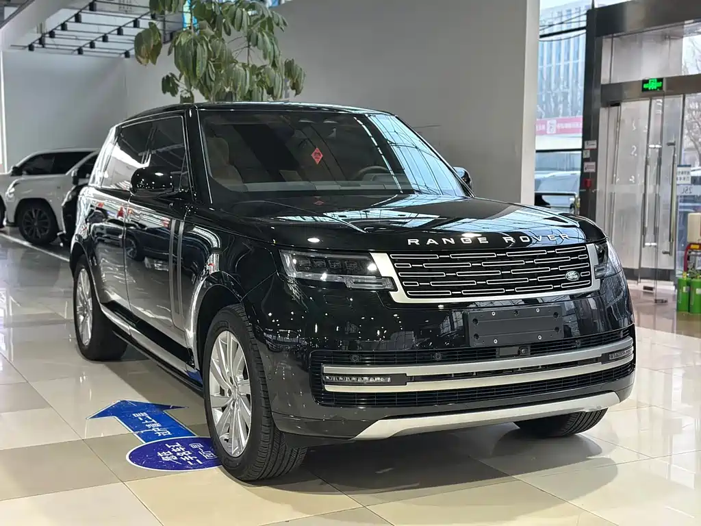 Land Rover Range Rover 2025 — фото 2