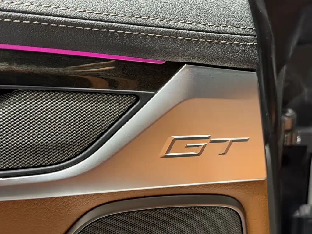 BMW 6 Series GT 2022 — фото 17
