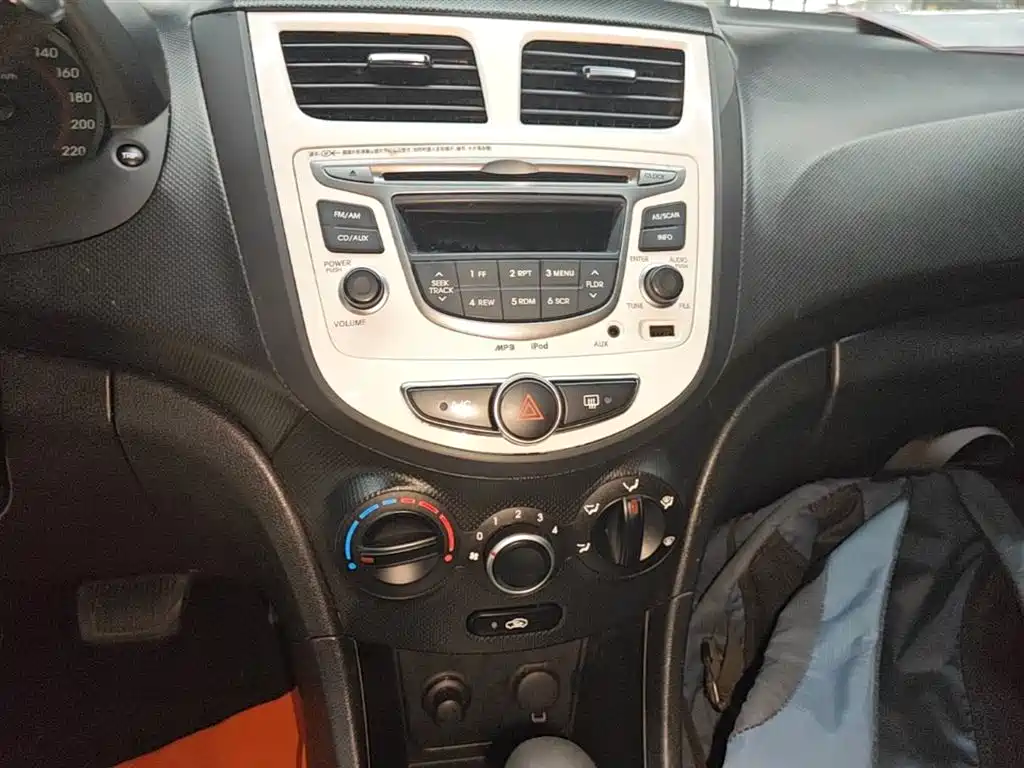Hyundai Ruiyi 2015 — фото 13