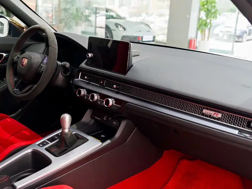 Honda Civic 2024 — фото 14