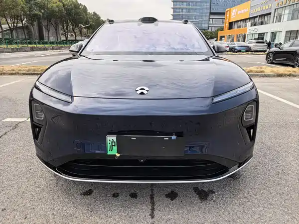 NIO ET9 2025